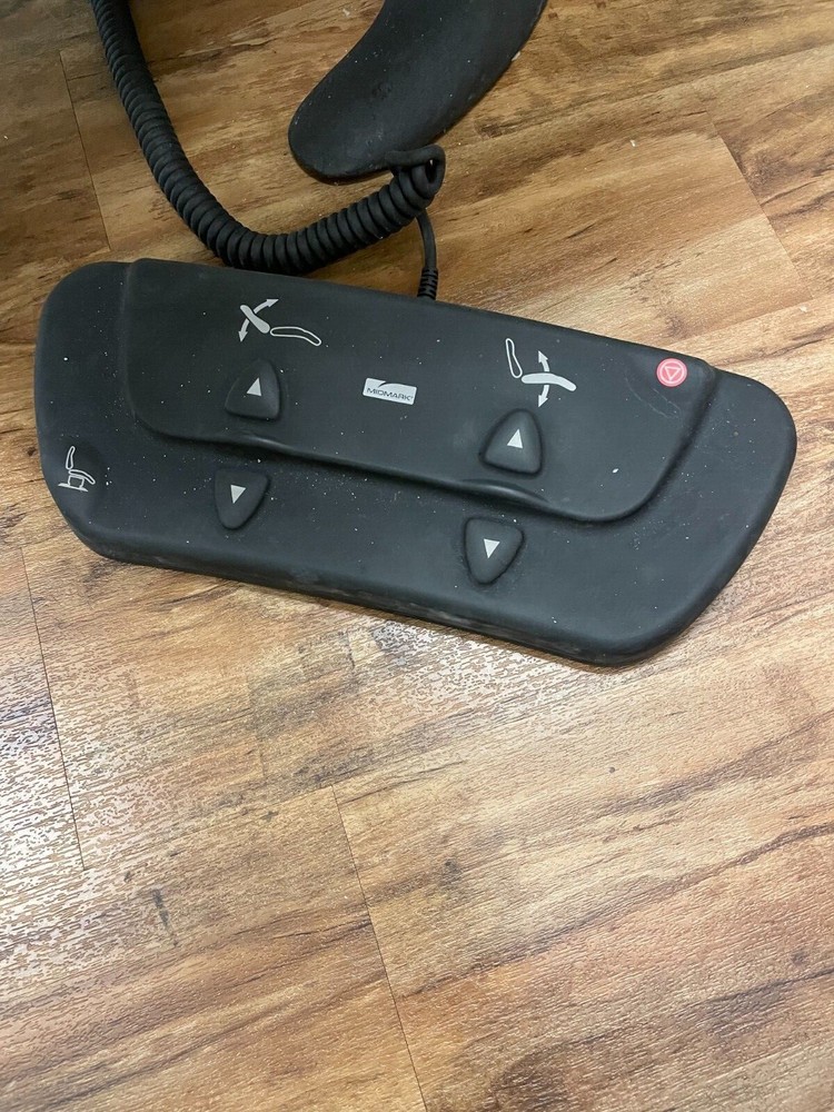 Midmark 646 Exam Table