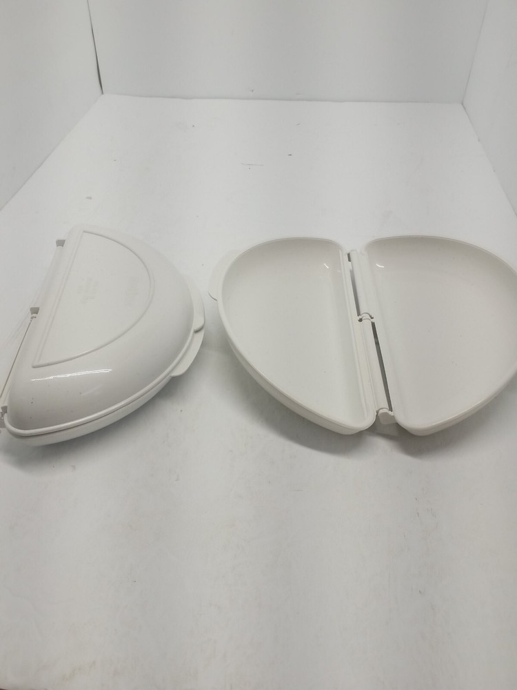 2 nordic ware microwave omelette maker