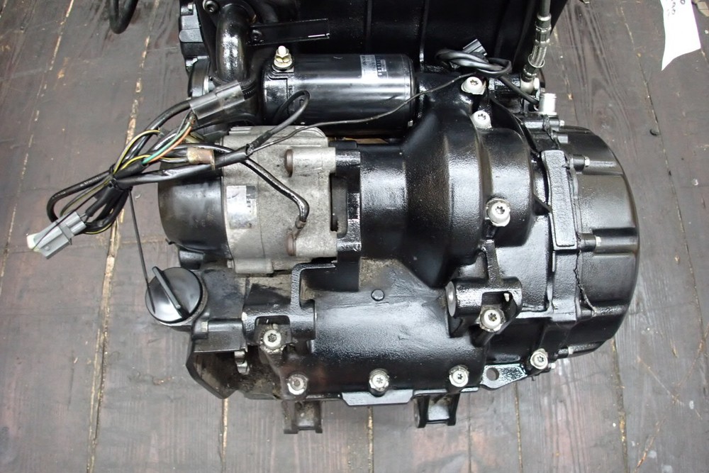 2001 TRIUMPH TROPHY 900 ENGINE W/ STARTER 190PSI COMPRESSION 38537 MILES
