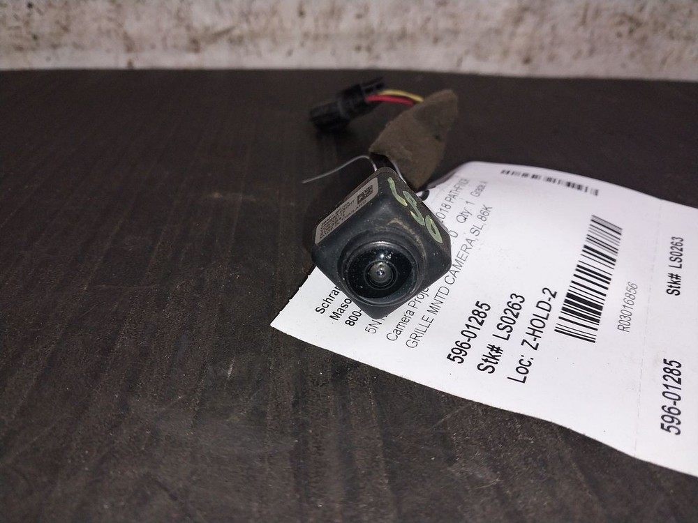 Camera/Projector Front View Camera Fits 17-18 PATHFINDER 3016856