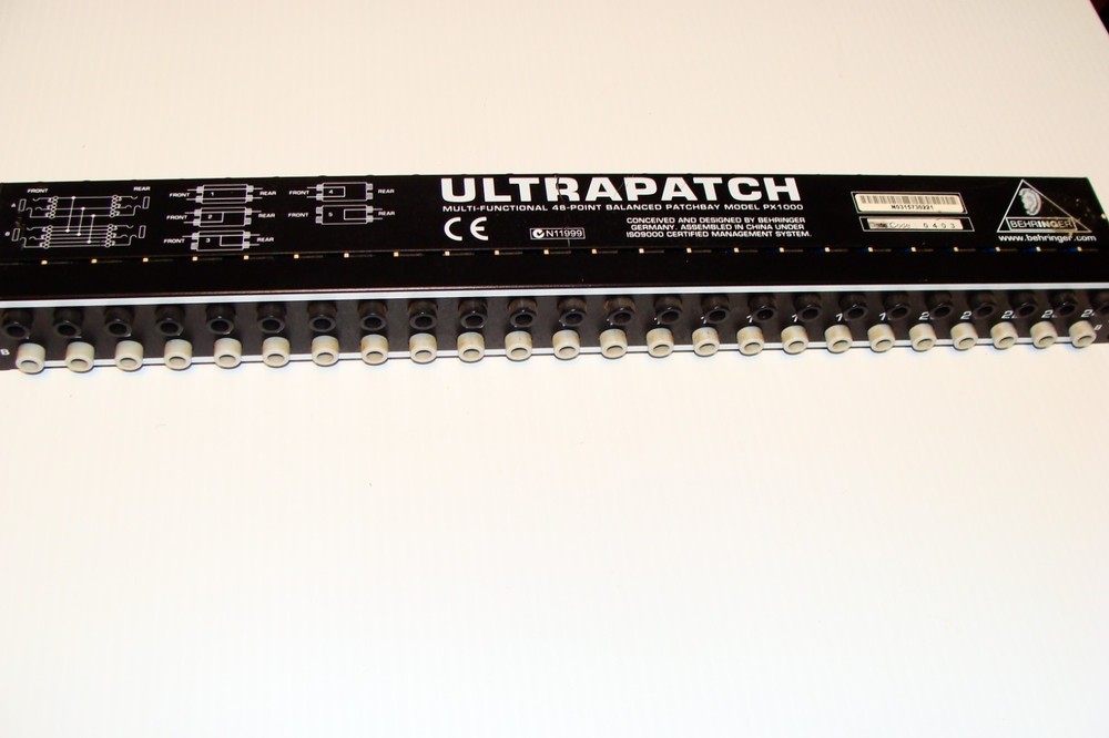 Behringer Ultrapatch PX1000 Multi-functional 48-Point Patchbay Rack