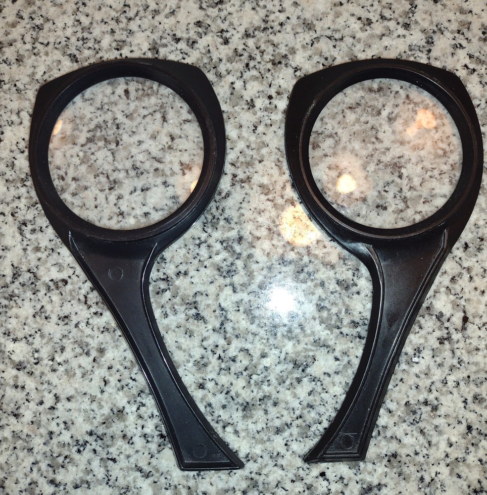 Magnifying Glass & Bag. 2 Styles Available. READ DESCRIPTION.