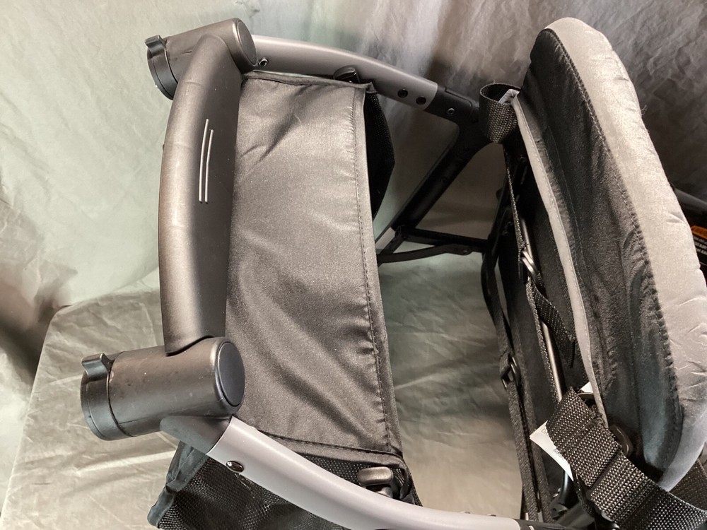 Summer 3Dpac CS Compact Fold Stroller Black - Missing Cup Holder