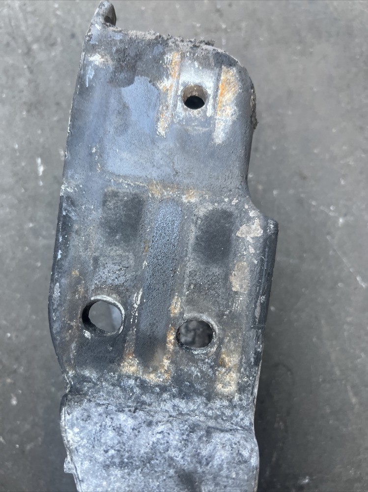 Freightliner Left Side Bumper Bracket A21-28997-000