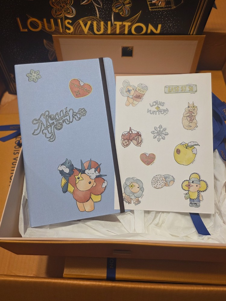 Louis Vuitton 2025 57TH STREET NYC Viv Notebook And Sticker Set
