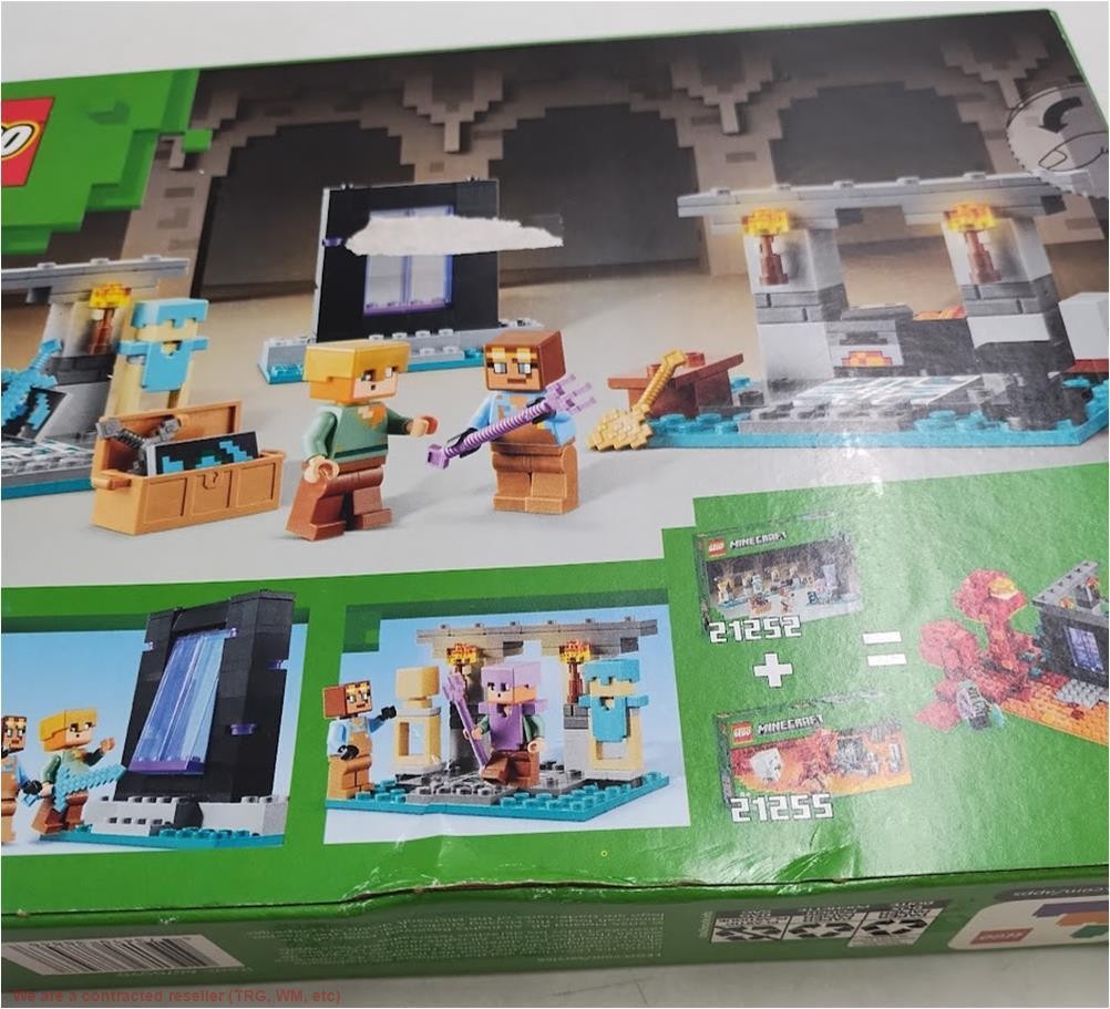 LEGO Minecraft The Armory Building Set 21252 *SEE DETAILS*