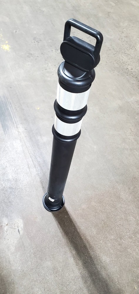 Delineator Barrier Post w/out Base; 45"; BLK