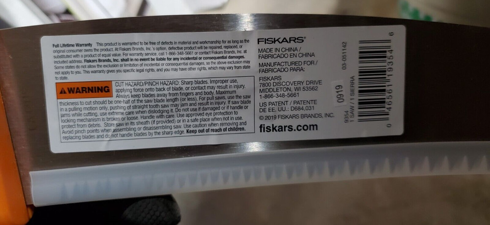 FISKARS Garden Tree Pull Saw 475mm Fixed Blade - Powertooth