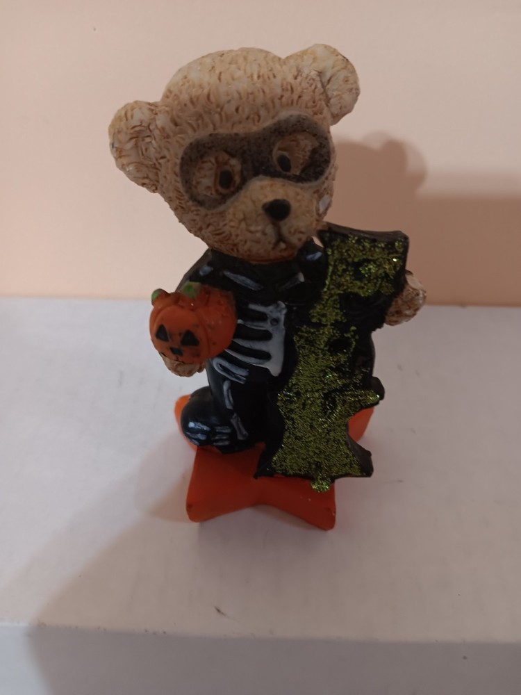 Halloween EEK BEAR