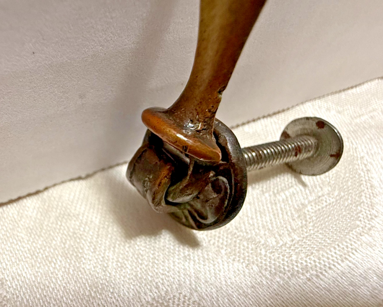 Vintage Teardrop / Pendant Drawer Pull Brass Tone Furniture Hardware Aged Patina