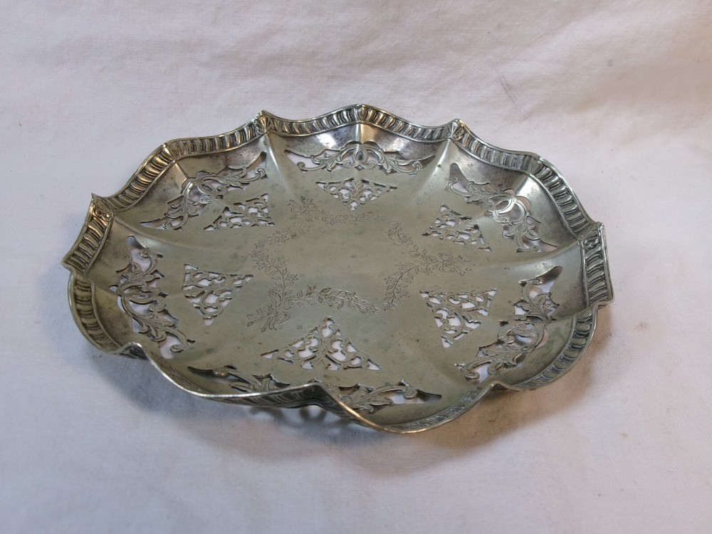 Vintage Ornate Electro Plated Nickel Silver (EPNS) Dingwall Trinket Coin Dish