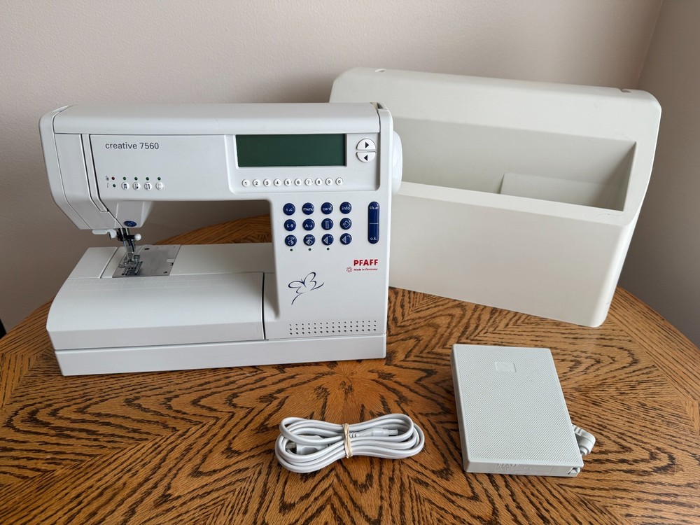 Pfaff Creative 7560 Sewing Machine