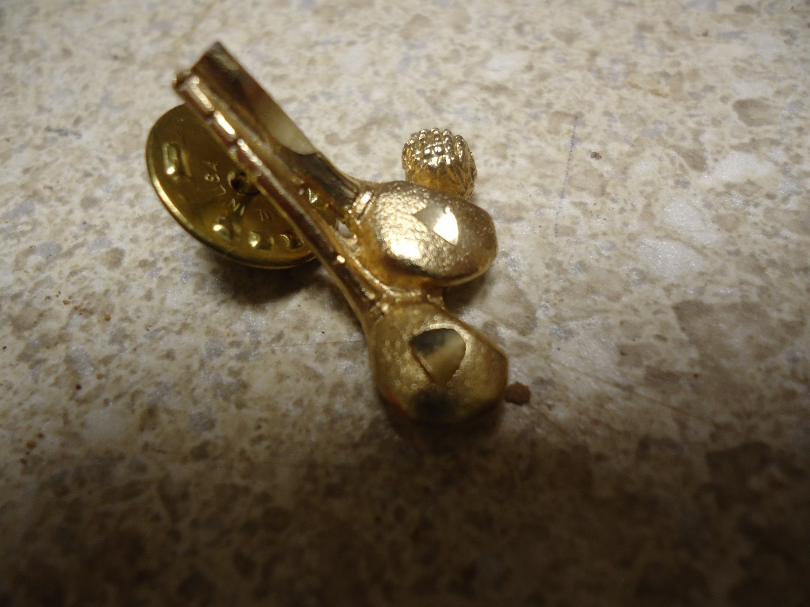 Vintage Golf Golfing Theme Costume Jewelry Pins Brooch lot of 3 in a nice box