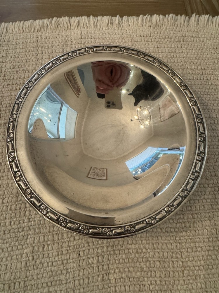 Oneida Silversmiths Bowl Dish