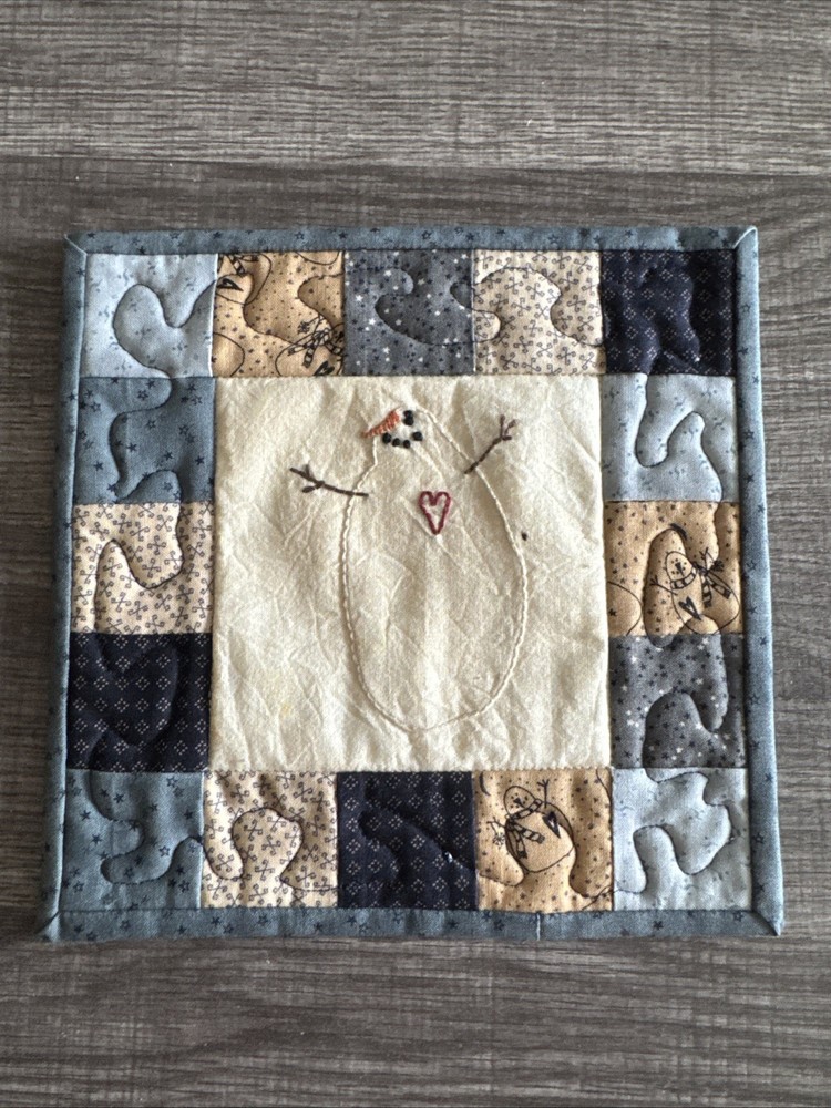 Mini Snowman Stitchery Quilt