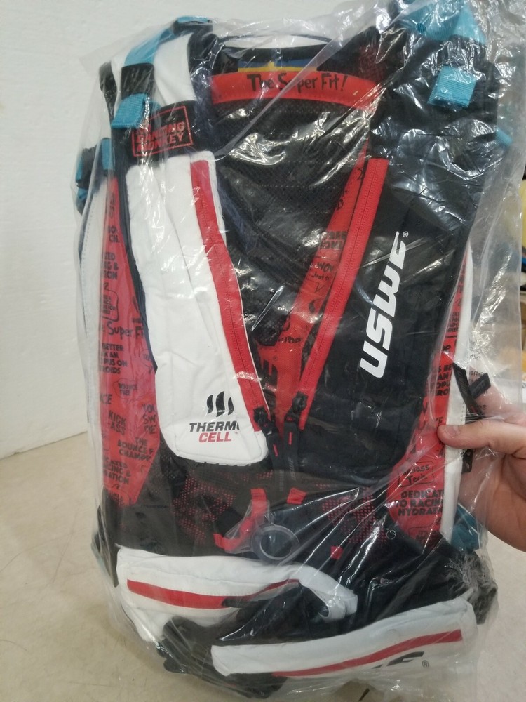 USWE Pow 16 Cool White Winter Protector Backpack (411V-2163825)