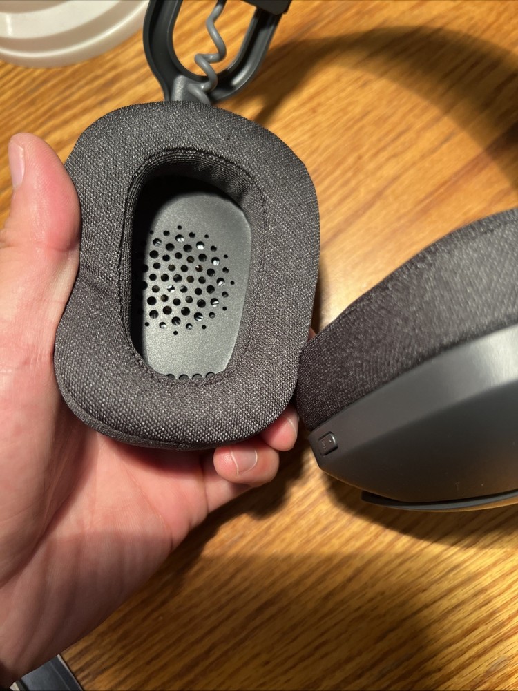 Logitech Zone Vibe Wireless Bluetooth Headphones Graphite