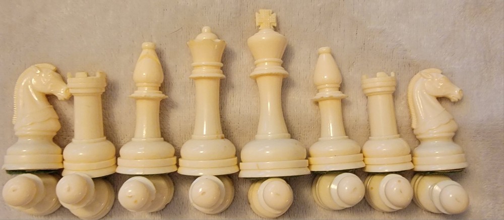 Vintage E.S. LOWE CHESS SET ONLY - Complete Set Without Board Case or Any Papers
