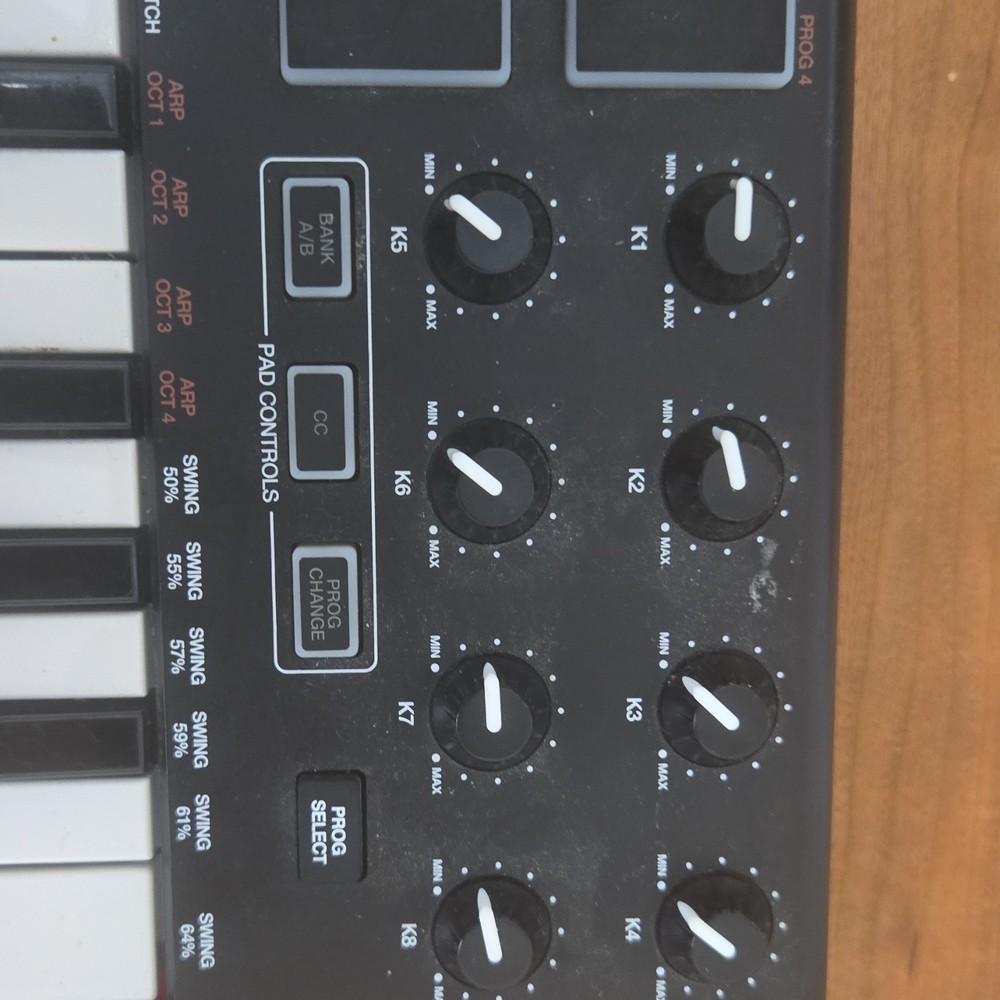 USED Akai MPK mini Keyboard Controller 25 Keys USB Out