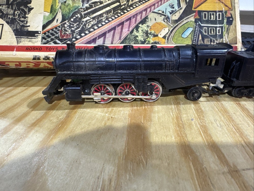 Rosko Toy Train Set - DC Powered