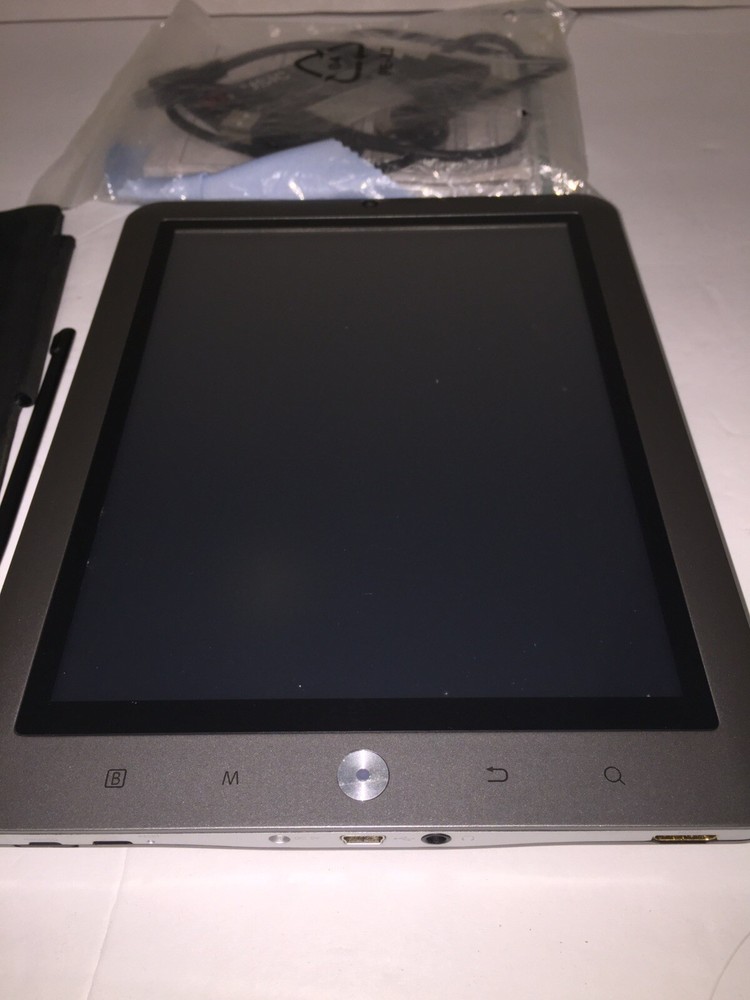 Coby Kyros 8" 4 GB Touchscreen Internet Tablet PLEASE READ ISSUE