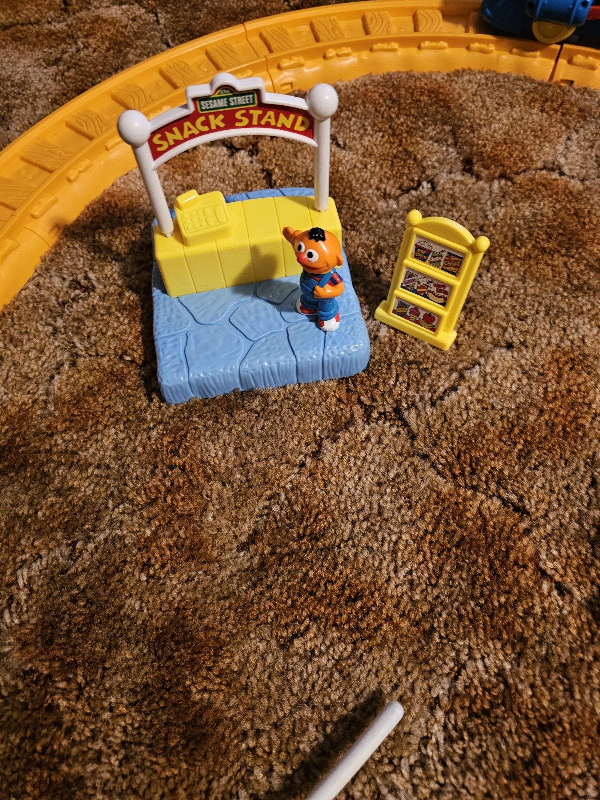 Sesame Street Elmo’s Radio Control Railroad 30 Piece Set