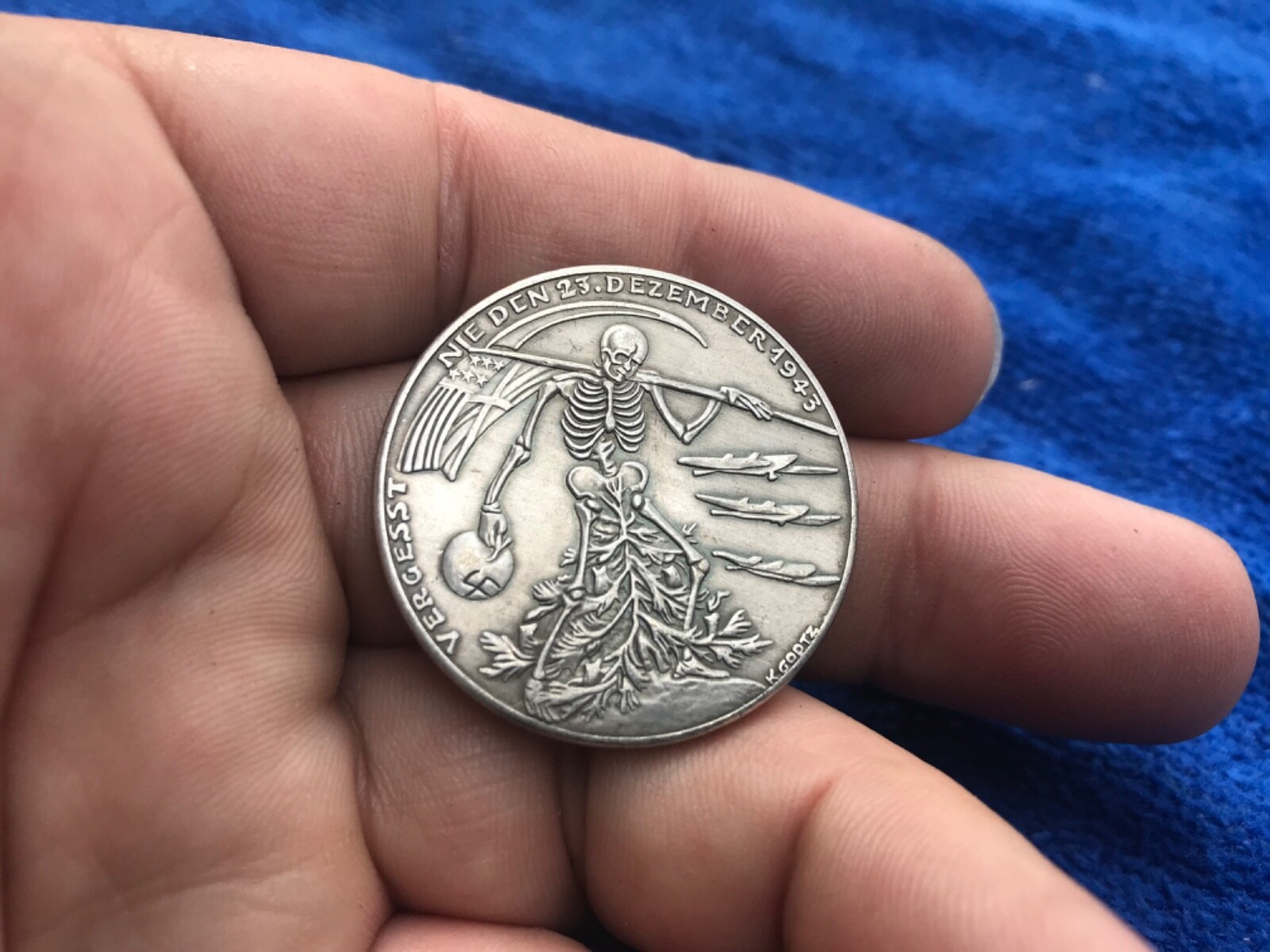 1943 U.S. & U.K  BOMBING DEATHS OF AACHEN GERMANY WWII COMMEMORATIVE COIN