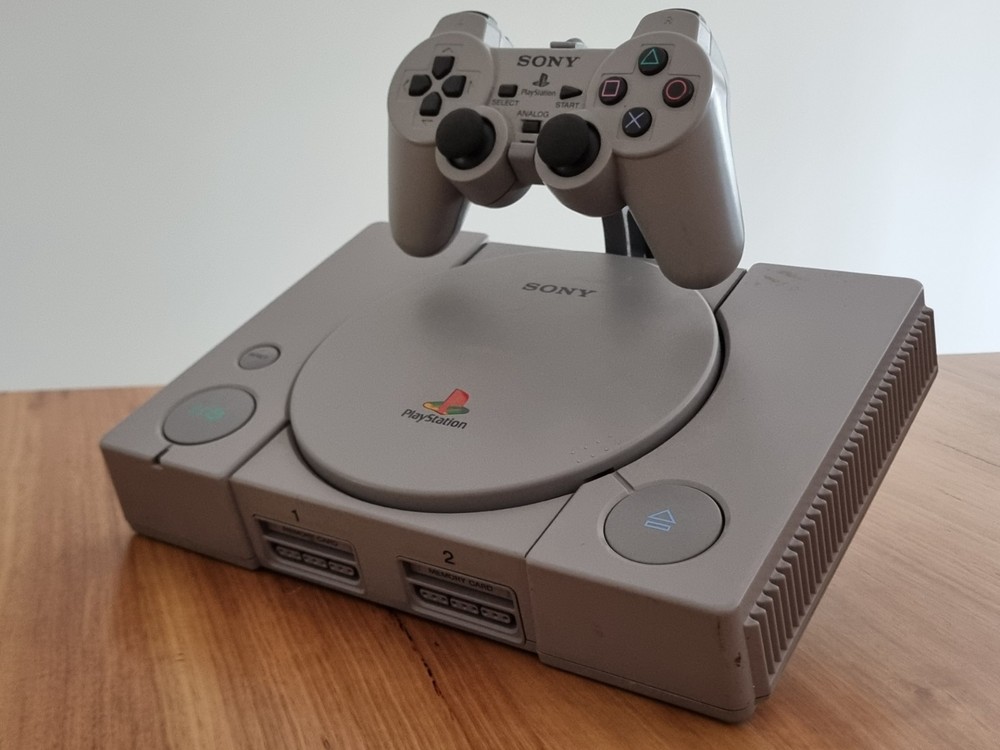 Playstation 1 Controller Display Stand –Console Holder | Retro Games - Display