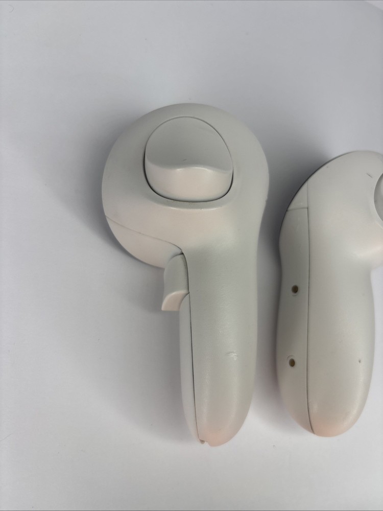 Meta Quest 3 / 3S Touch Plus Controllers PAIR - Left & Right Tested- NO HEADSET