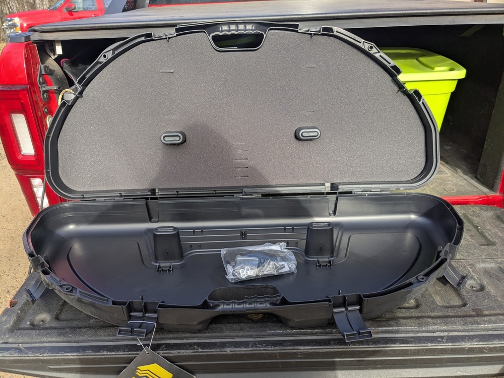 plano compact bow case