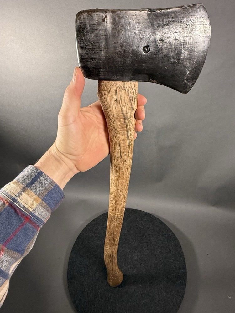 Vintage E.C.Simmons Embossed No.5 Keen Kutter Single Bit Axe