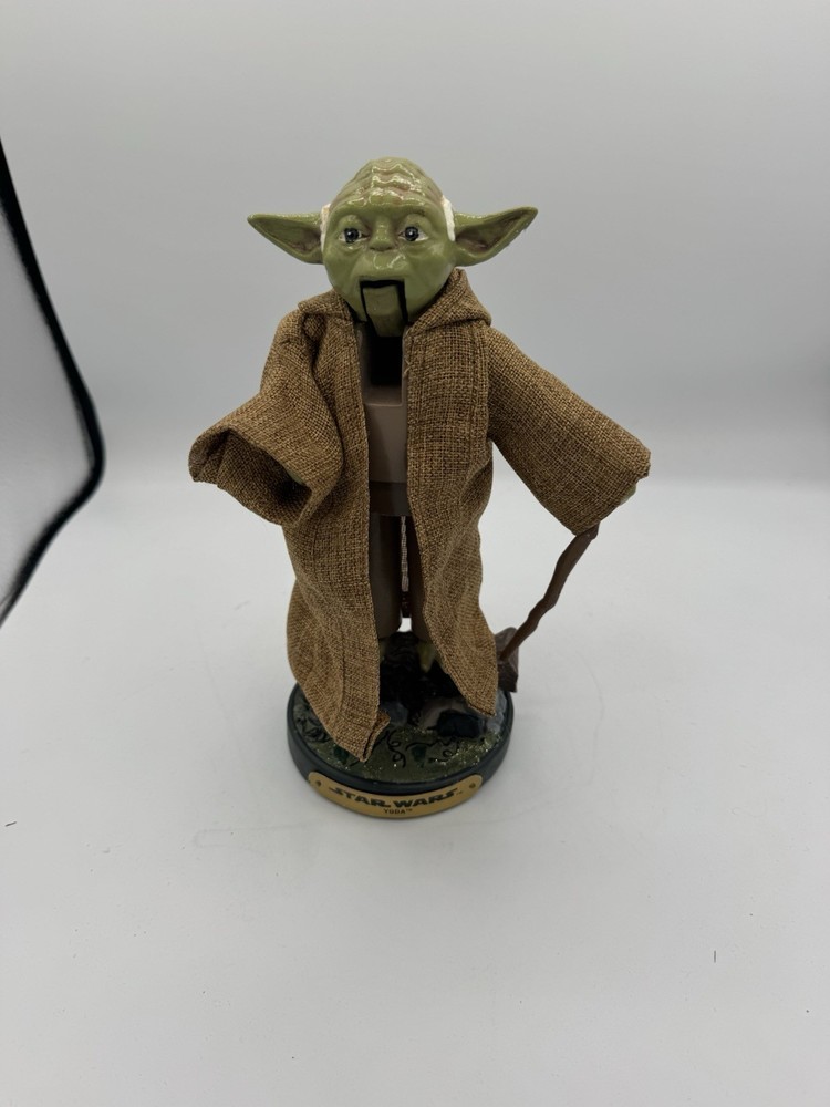 Kurt Adlers Yoda Starwars Nutcracker