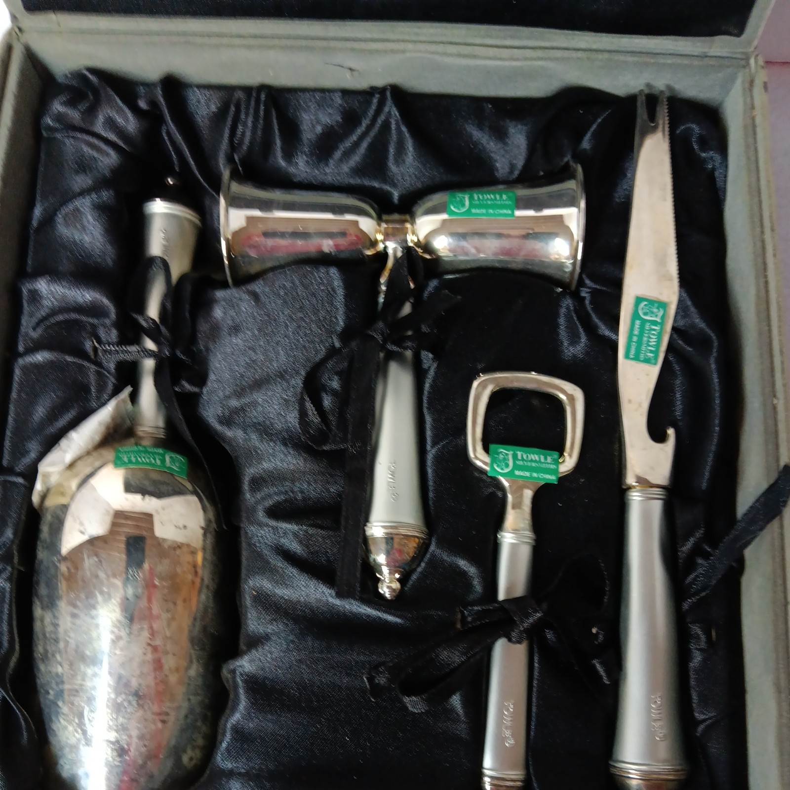 Towle Silver Tone Bar Tool Set Boxed Corkscrew Opener Knife Jigger