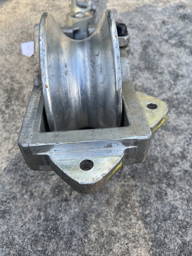 Sherman + Reilly XS-100-B Universal Stringing Block#1