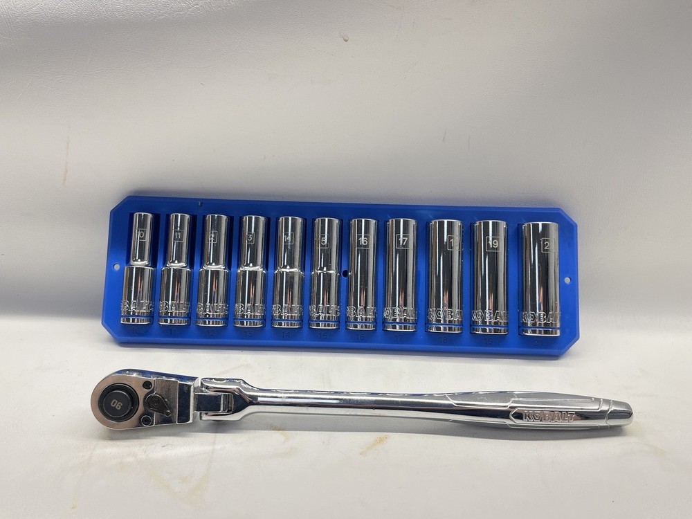 KOBALT 11 PC SOCKET SET WITH RATCHET
