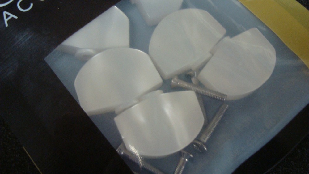 Grover 1360D Standard Size Pearloid Button Set