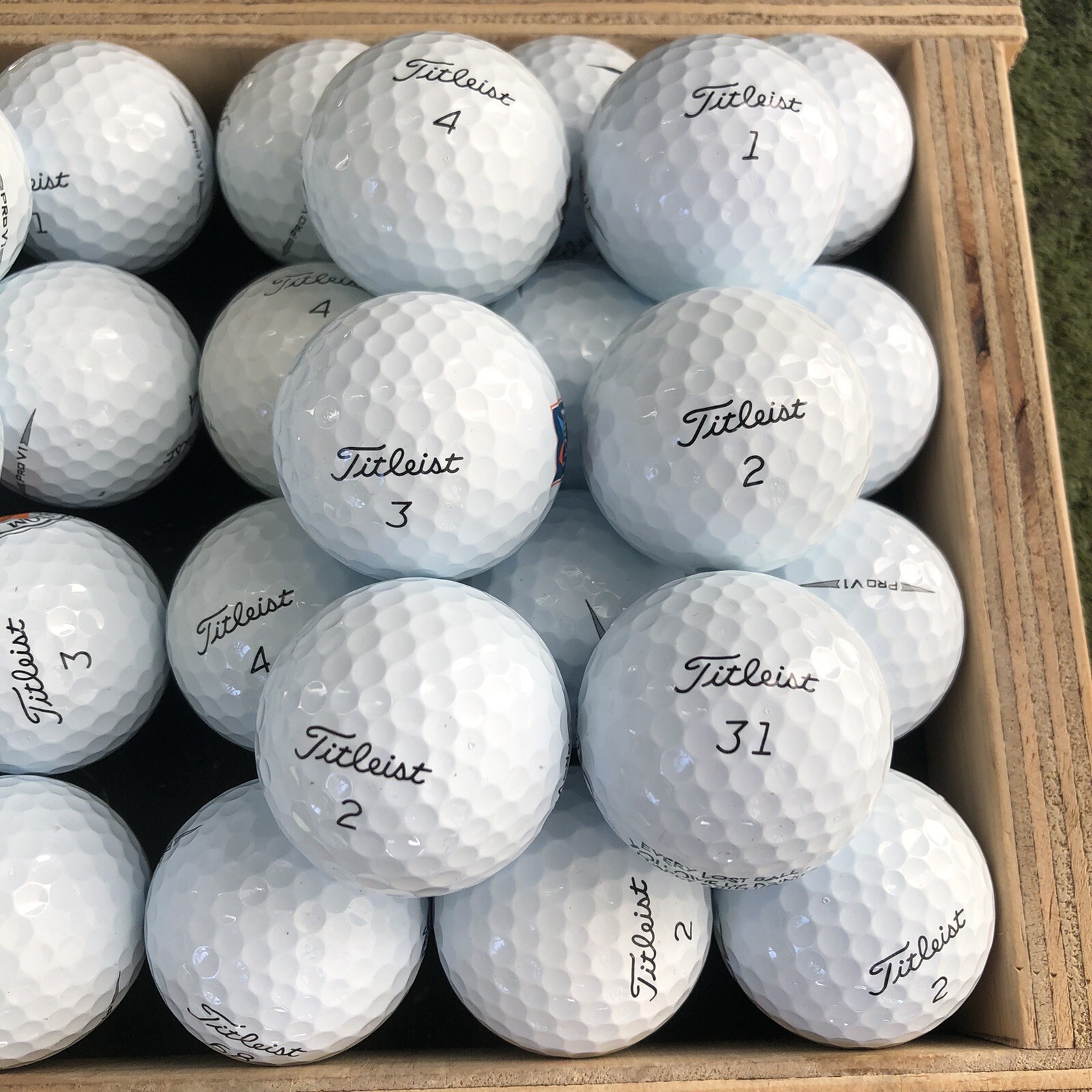 50 Titleist Pro V1 4A Grade Used Golf Balls (AAAA) White