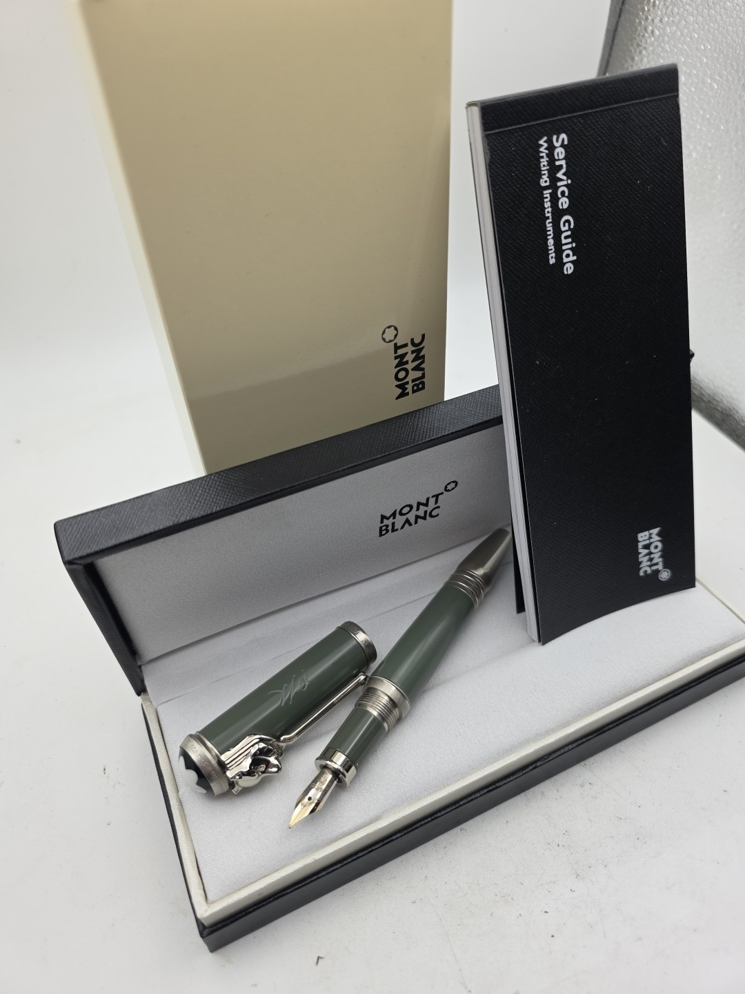 Montblanc Rudyard Kipling fountain pen with box and user guide