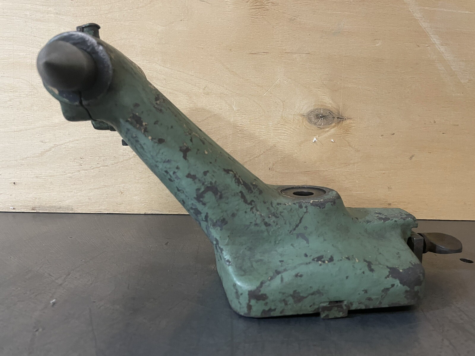 K.O. LEE TOOL & CUTTER GRINDING CENTER - TAIL STOCK -