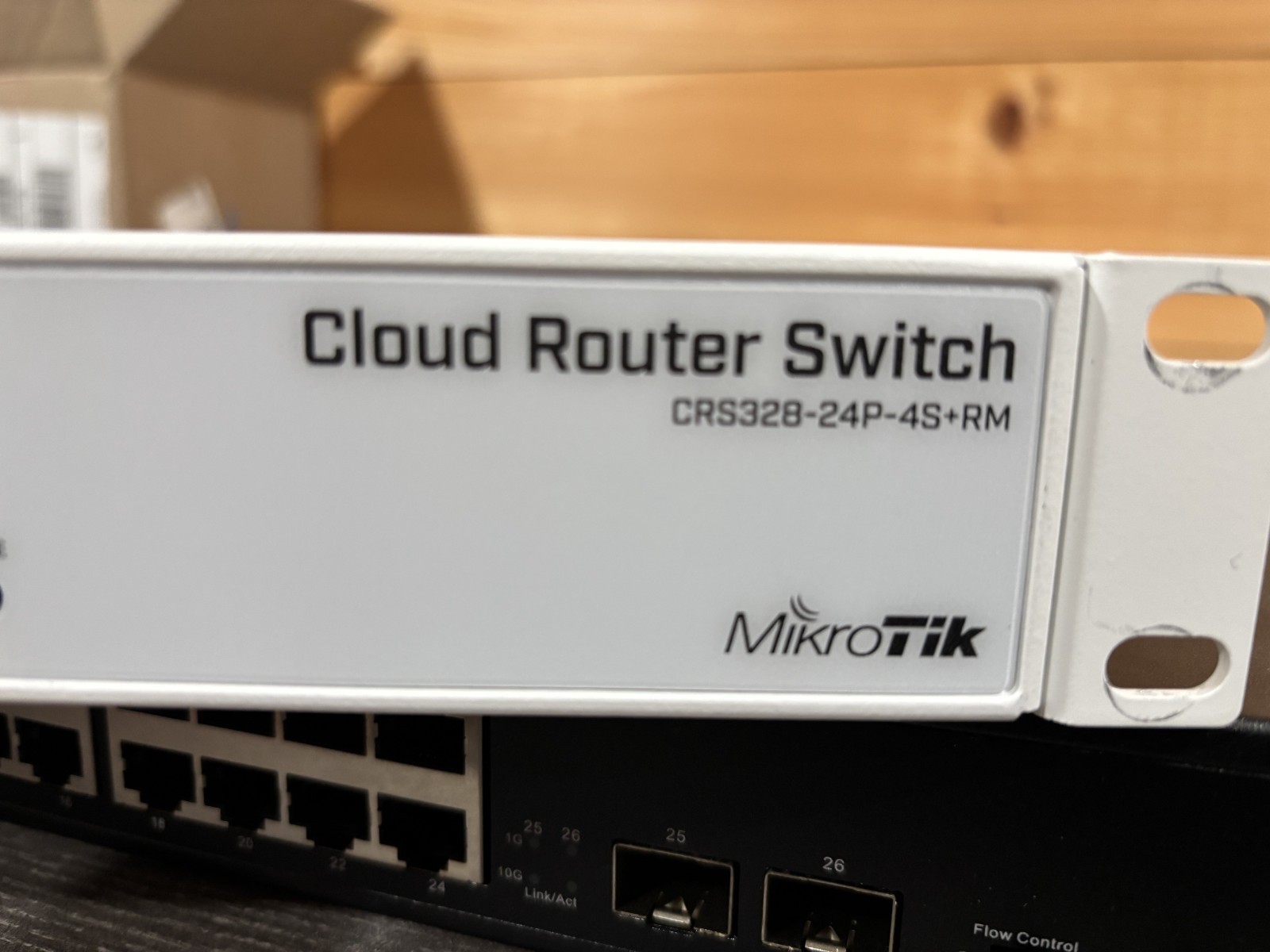 mikrotik router CRS328-24P-4S+RM + 10Gig RJ45 SFP+