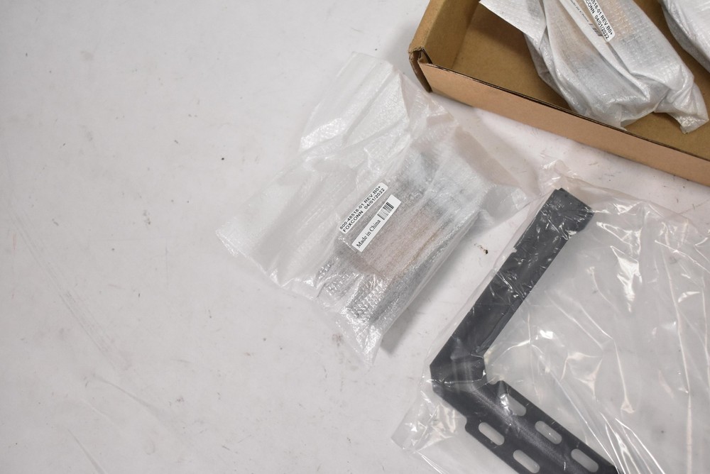 Cisco Rack Mount D-Ring Cable Management Kit Hardware Brackets 53-100718-03