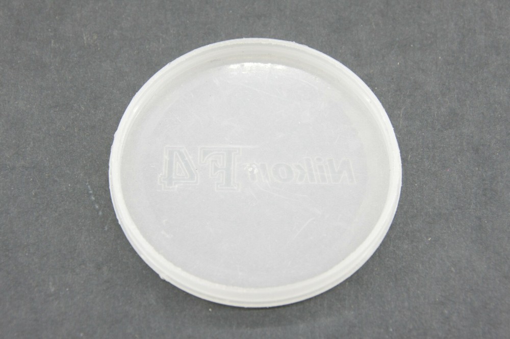 Nikon F - Body Cap White Plastic Courtesy - USED G38E