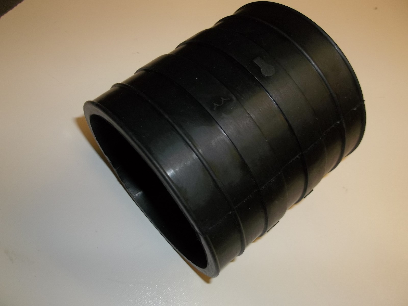 Upper Exhaust Hose OMC Cobra Volvo Penta coupler boot 4.3 5.0 5.7 V6 V8 7.4 8.1