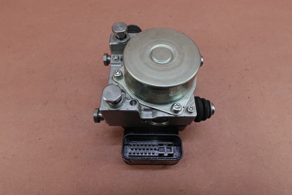 2012-2015 TRIUMPH TIGER EXPLORER ABS Brake Pump Module