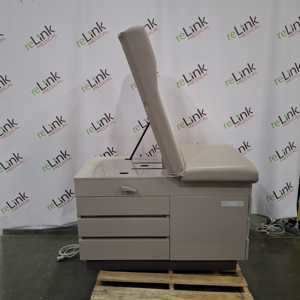 Midmark Ritter Model 104 Exam Table