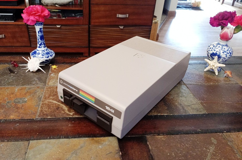 Commodore 64 Computer VGA scaler Professionally restored upgraded full lot