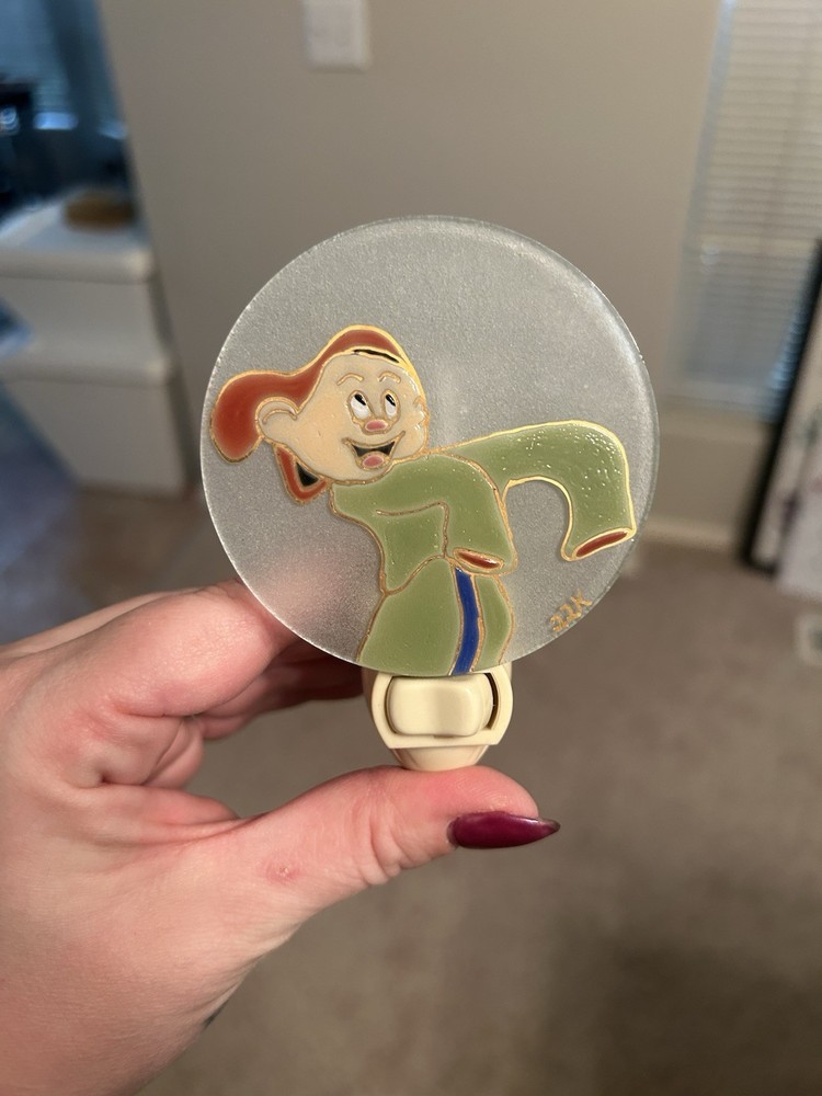 Dopey Night Light