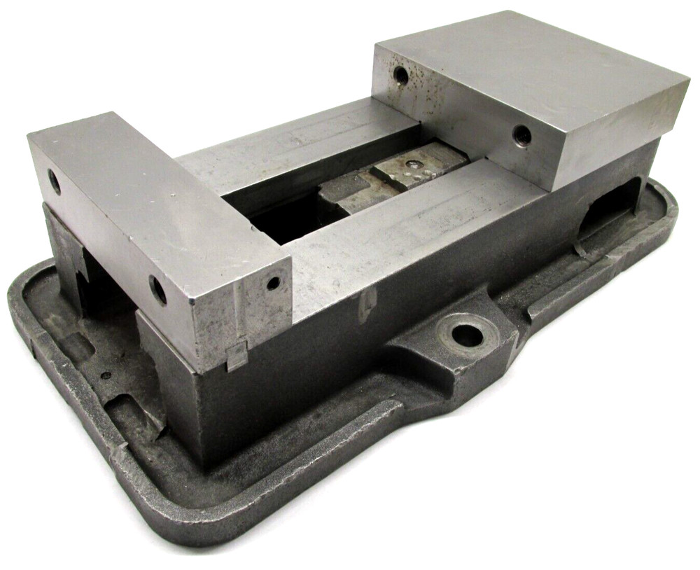 KURT ANGLOCK 6" MILLING MACHINE VISE - #D60