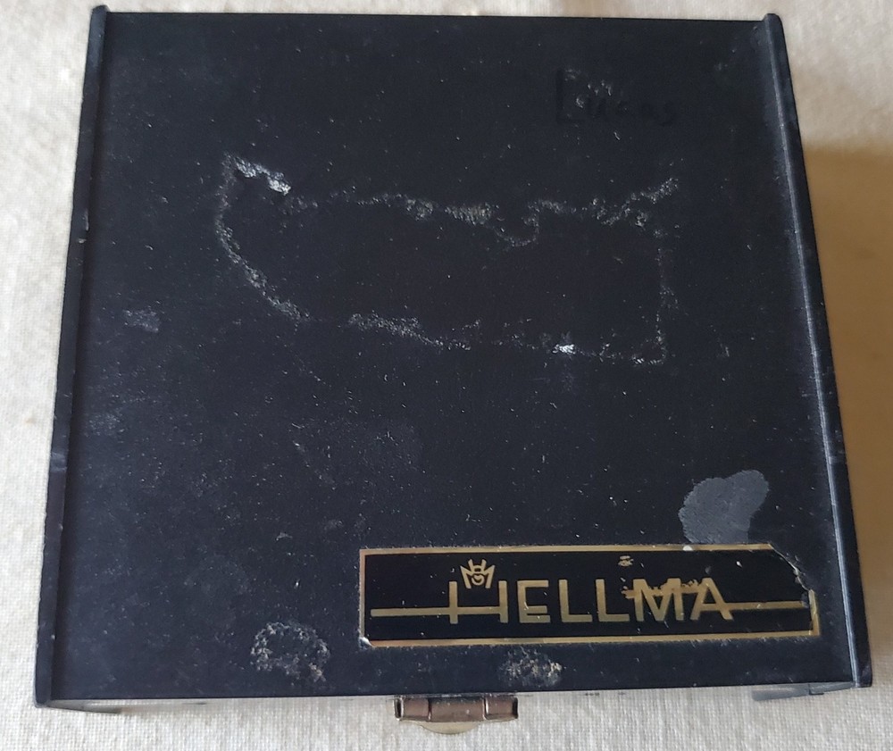 Hellma Spectrophotometer Semi Micro Cell, Type 114-QS. 4 cells.