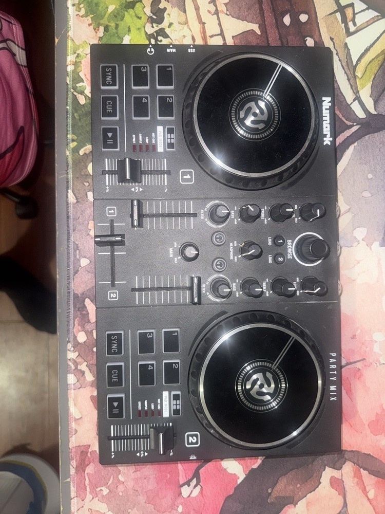 Numark Party Mix Double Deck DJ Controller, Loop/Sampler, Pitch Control, USB